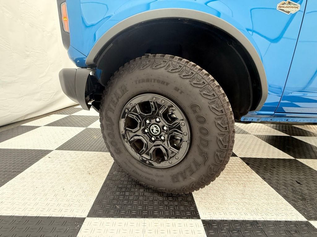 Used 2023 Ford Bronco Wildtrak AWD/4WD image 11