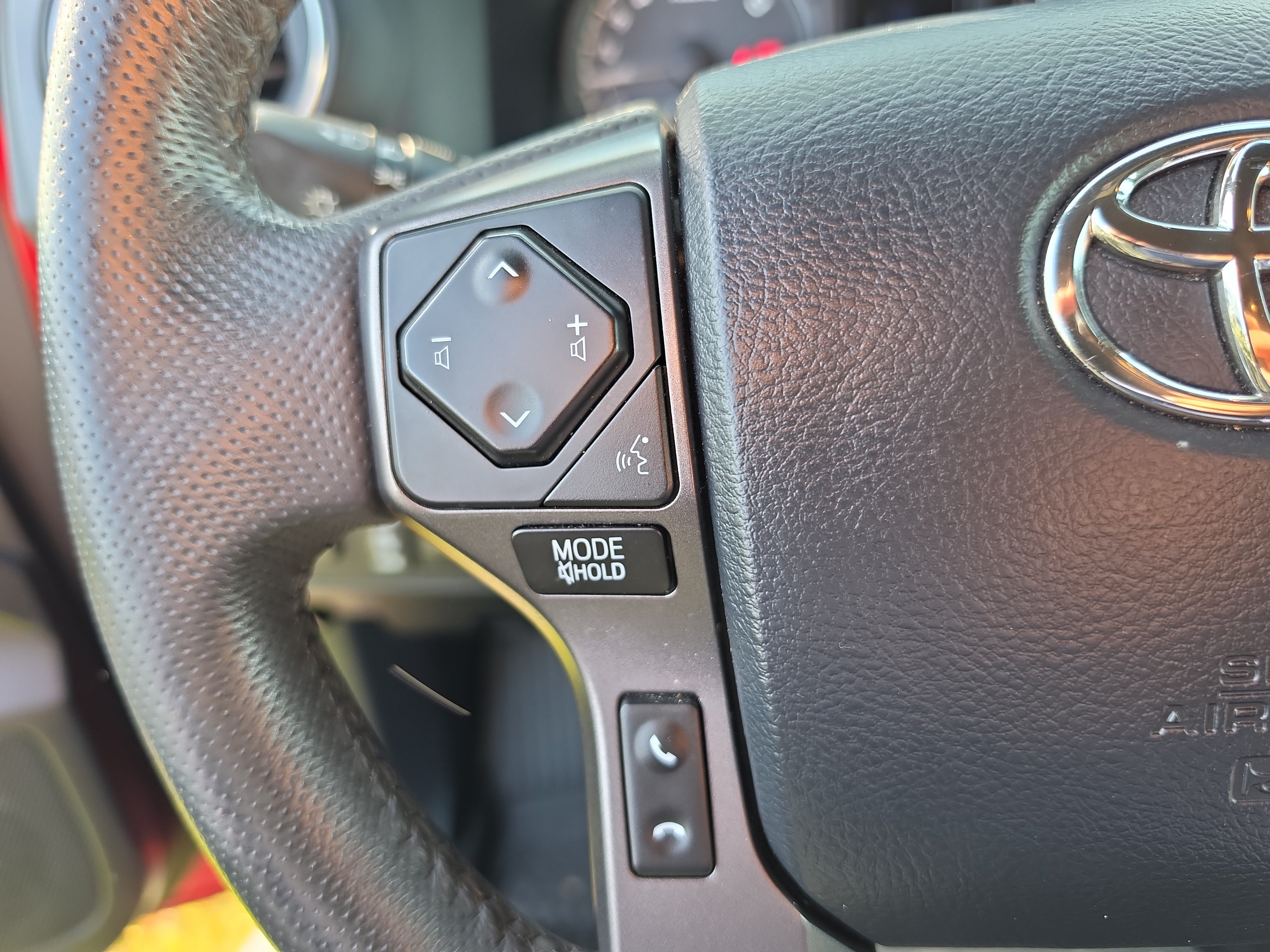 Used 2018 Toyota Tacoma TRD Sport RWD image 20