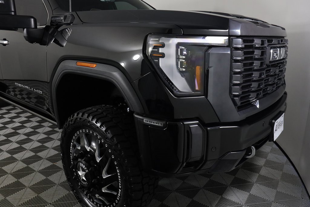 Used 2024 GMC Sierra 3500 Denali Ultimate image 47