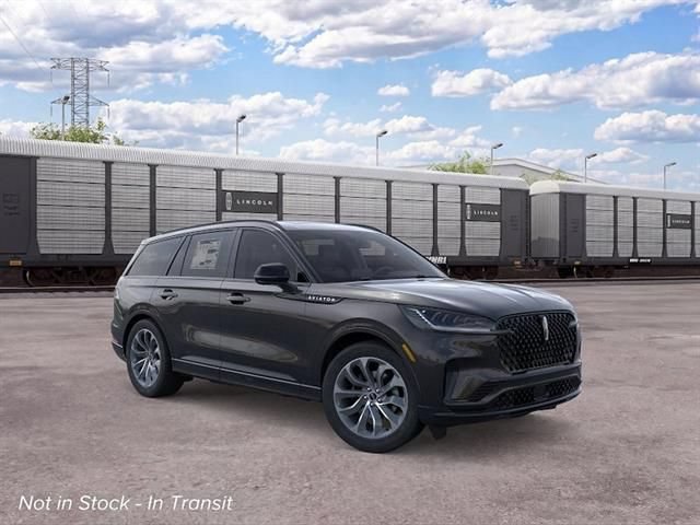 New 2026 Lincoln Aviator AWD w/ Jet Appearance Package image 7
