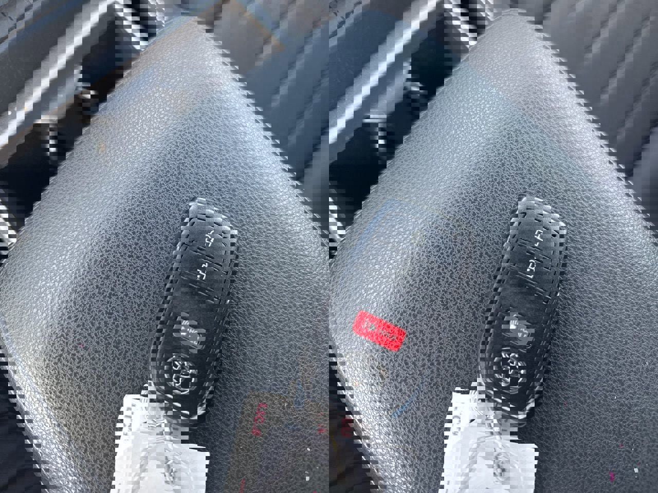 Used 2024 Toyota Tacoma TRD Off-Road image 24