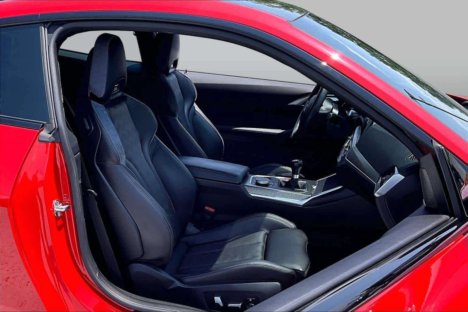 Used 2021 BMW M4 Coupe w/ Parking Assistance Package RWD image 9