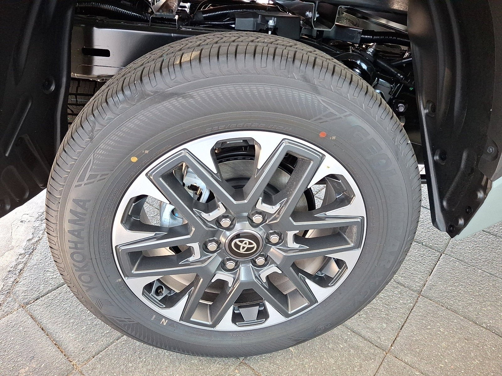 New 2026 Toyota Tundra Limited AWD/4WD image 5