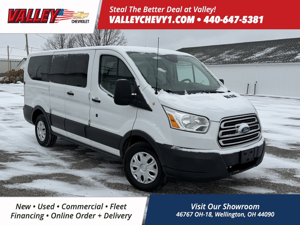 Used 2015 Ford Transit 150 XLT video 1