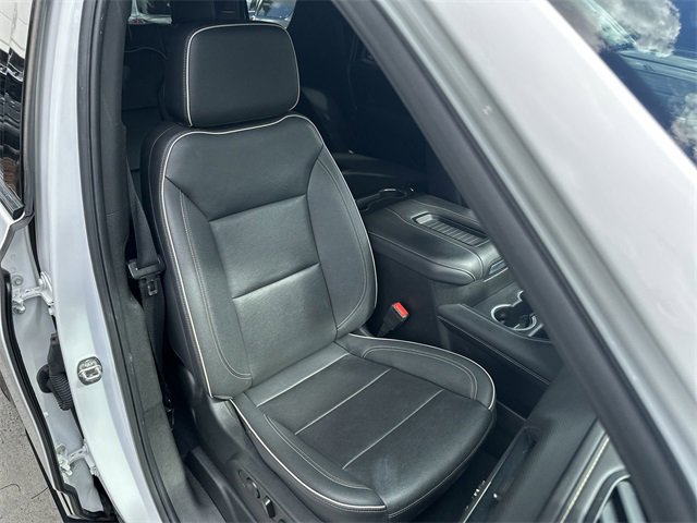 Used 2023 GMC Yukon SLT image 28