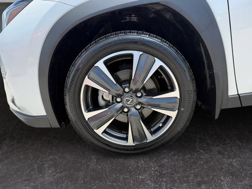 Used 2021 Lexus UX 250h w/ Accessory Package (Z2) AWD/4WD image 9