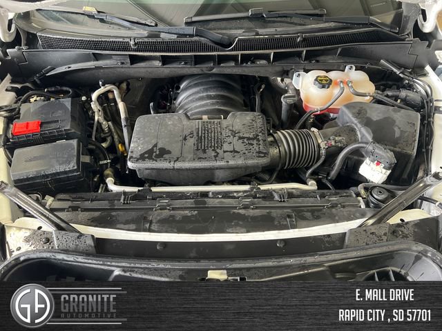 Used 2024 GMC Yukon XL SLT w/ SLT Luxury Package image 22