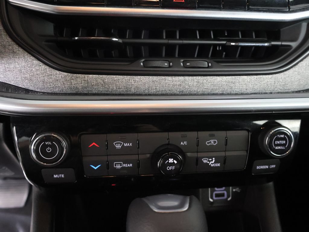 Used 2025 Jeep Compass Sport AWD/4WD image 38
