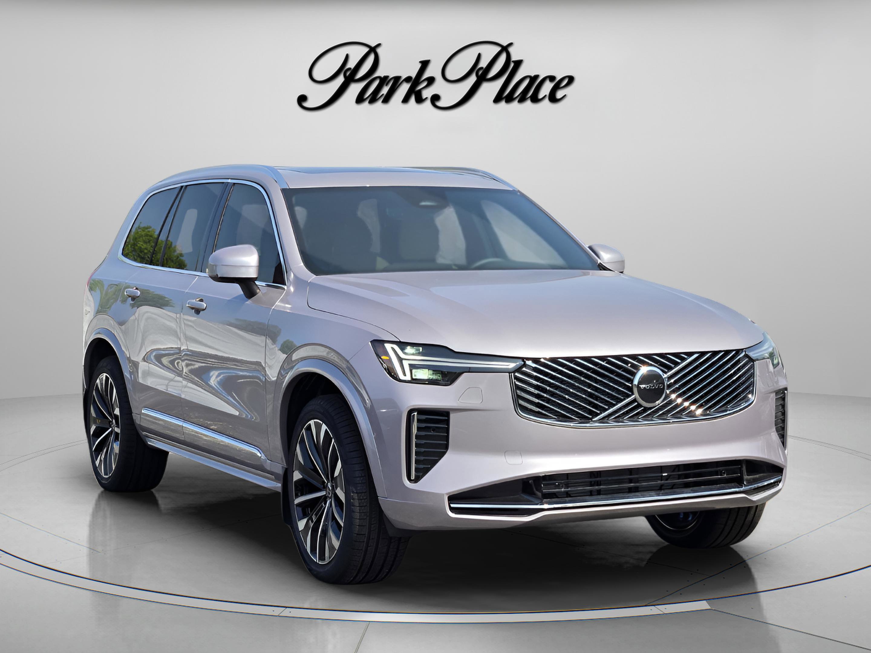 New 2026 Volvo XC90 B5 Core w/ Protection Package Premier image 8