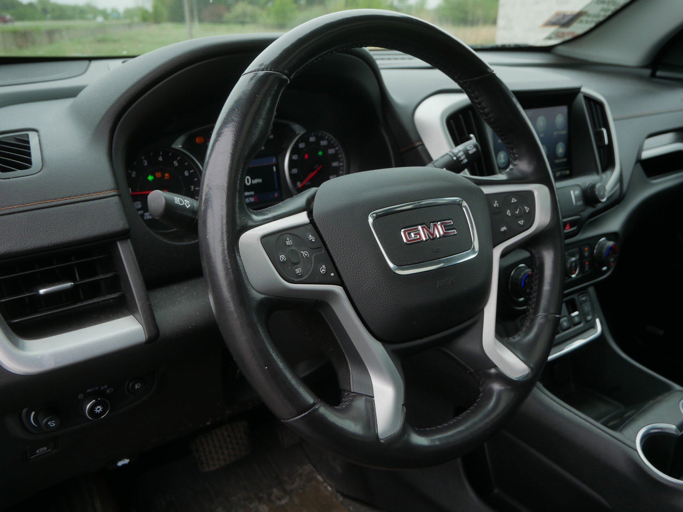 Used 2021 GMC Terrain SLT w/ Infotainment Package II AWD/4WD image 19