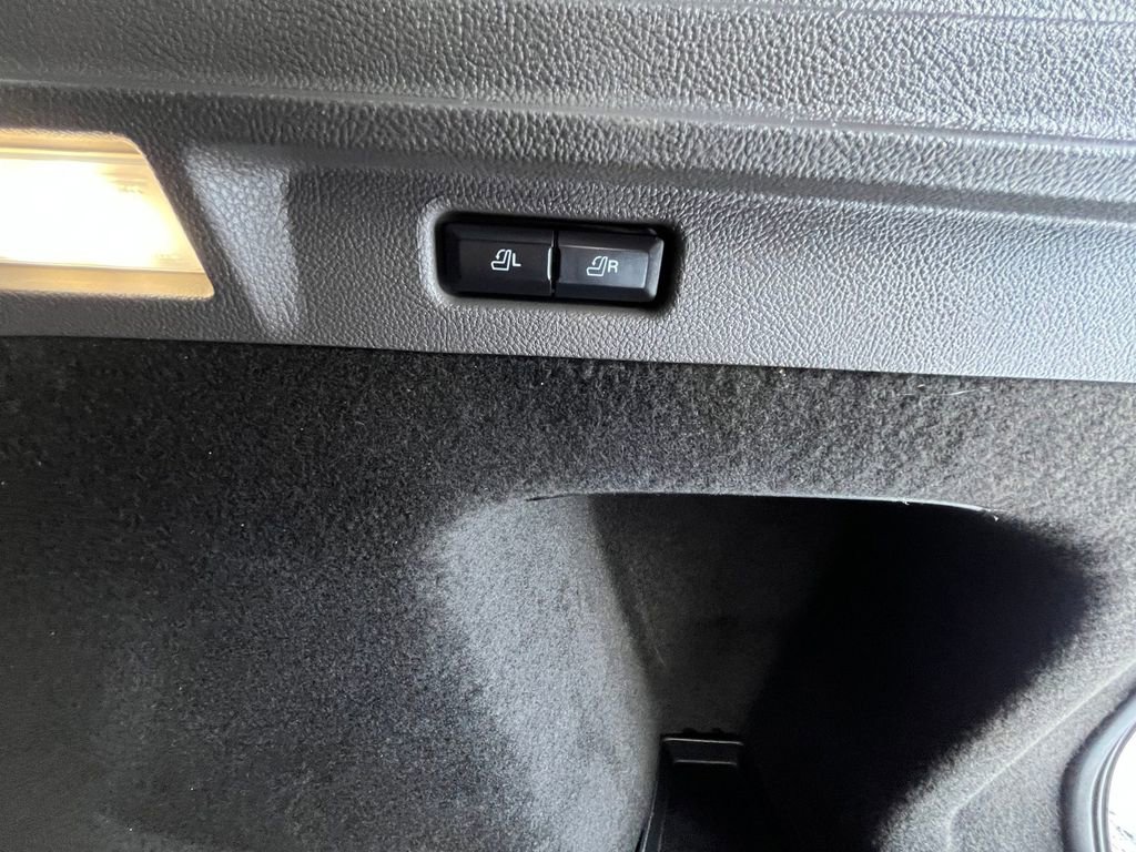 Certified 2023 Lincoln Corsair Reserve w/ Equipment Group 201A image 24