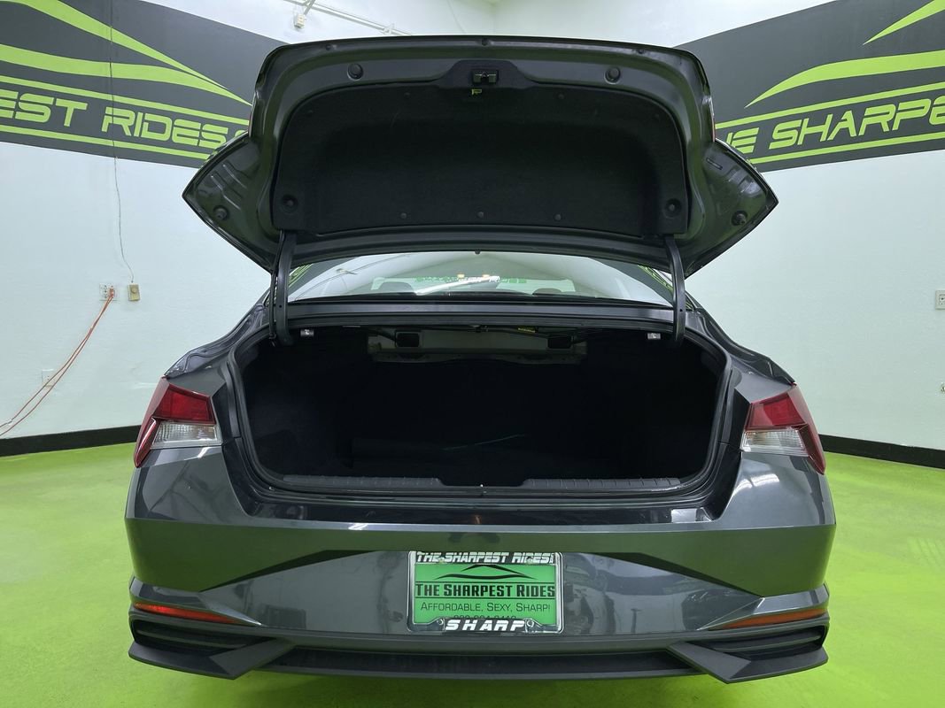 Used 2021 Hyundai Elantra SE image 9