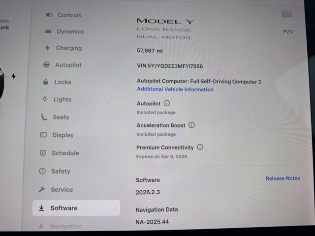 Used 2021 Tesla Model Y Long Range image 24