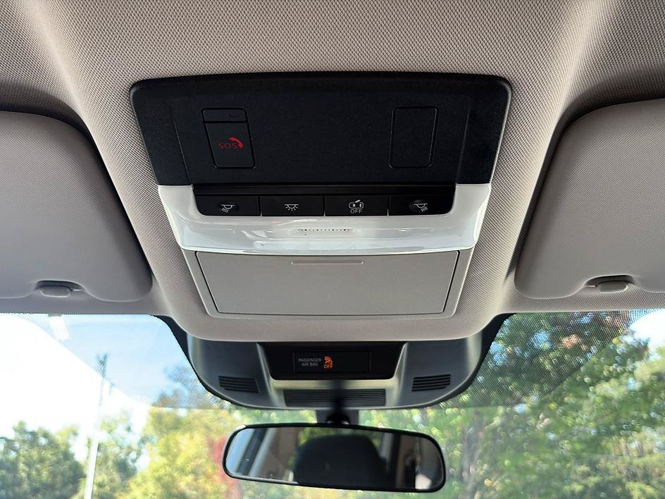Certified 2025 Nissan Rogue SV AWD/4WD image 35
