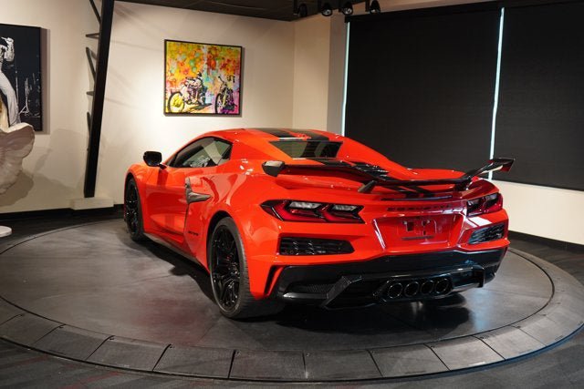 Used 2024 Chevrolet Corvette Z06 w/ Z07 Performance Package RWD image 8