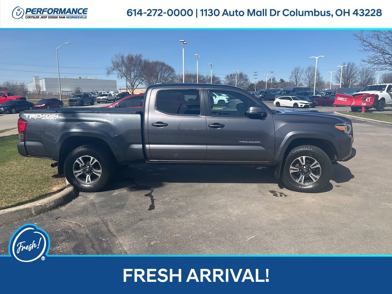 Used 2017 Toyota Tacoma TRD Sport image 3