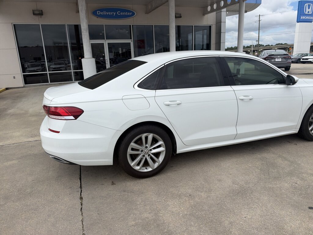 Used 2020 Volkswagen Passat 2.0T SE FWD image 14