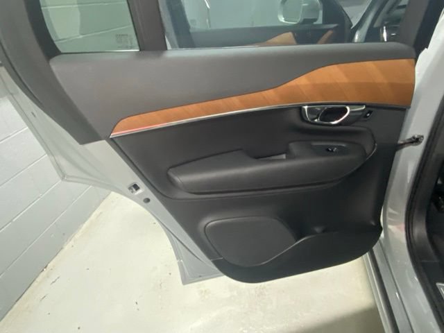 Used 2024 Volvo XC90 T8 Plus AWD/4WD image 8