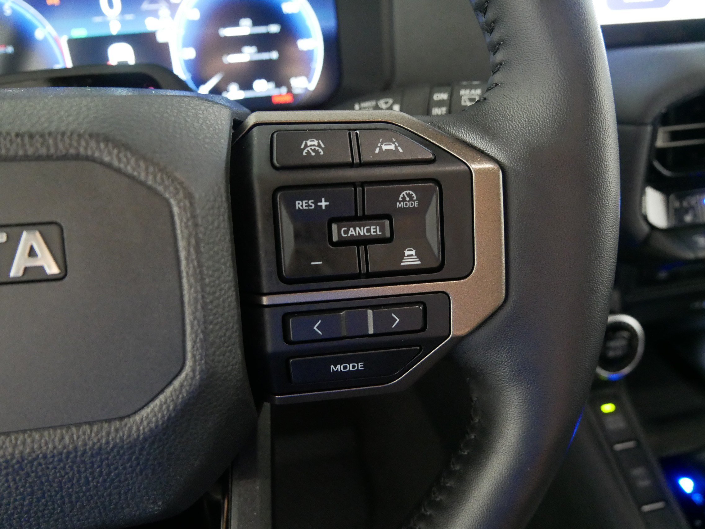 Used 2026 Toyota Land Cruiser w/ Premium Package AWD/4WD image 28
