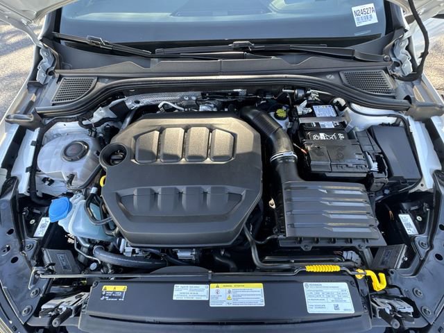 Used 2025 Volkswagen Golf w/ Euro Style Package image 29