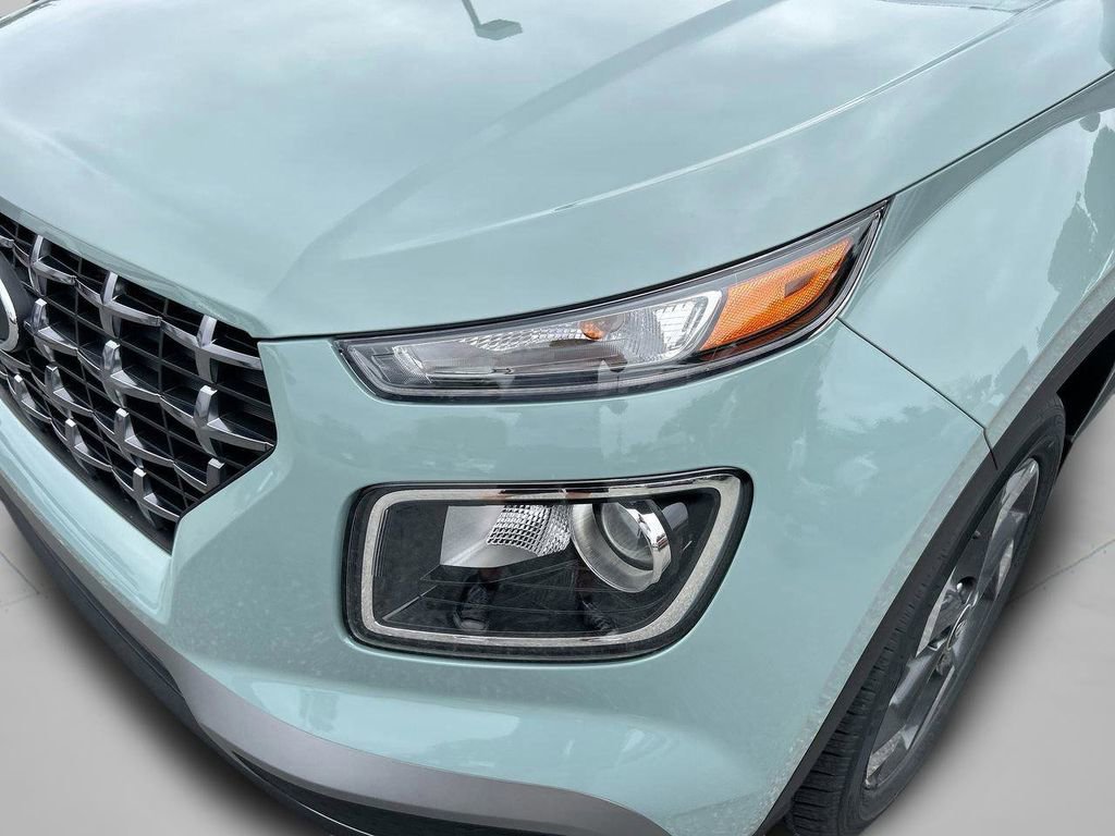 New 2026 Hyundai Venue SEL image 13