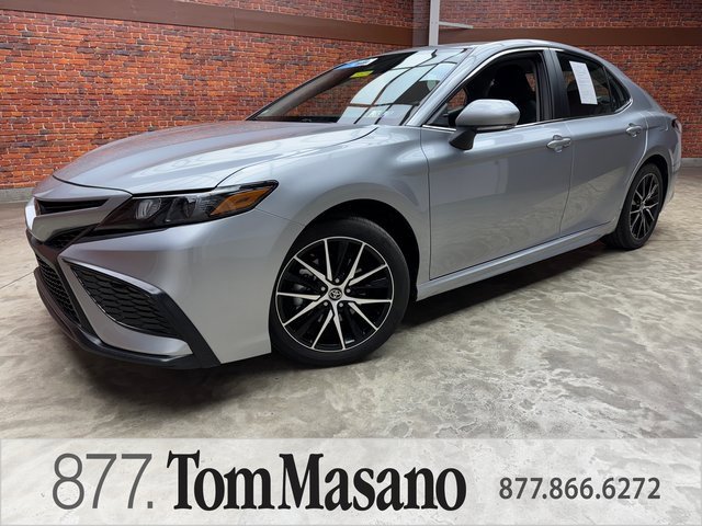 Used 2023 Toyota Camry SE