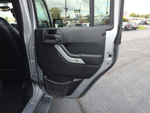 Used 2014 Jeep Wrangler Unlimited Sahara w/ Connectivity Group image 39