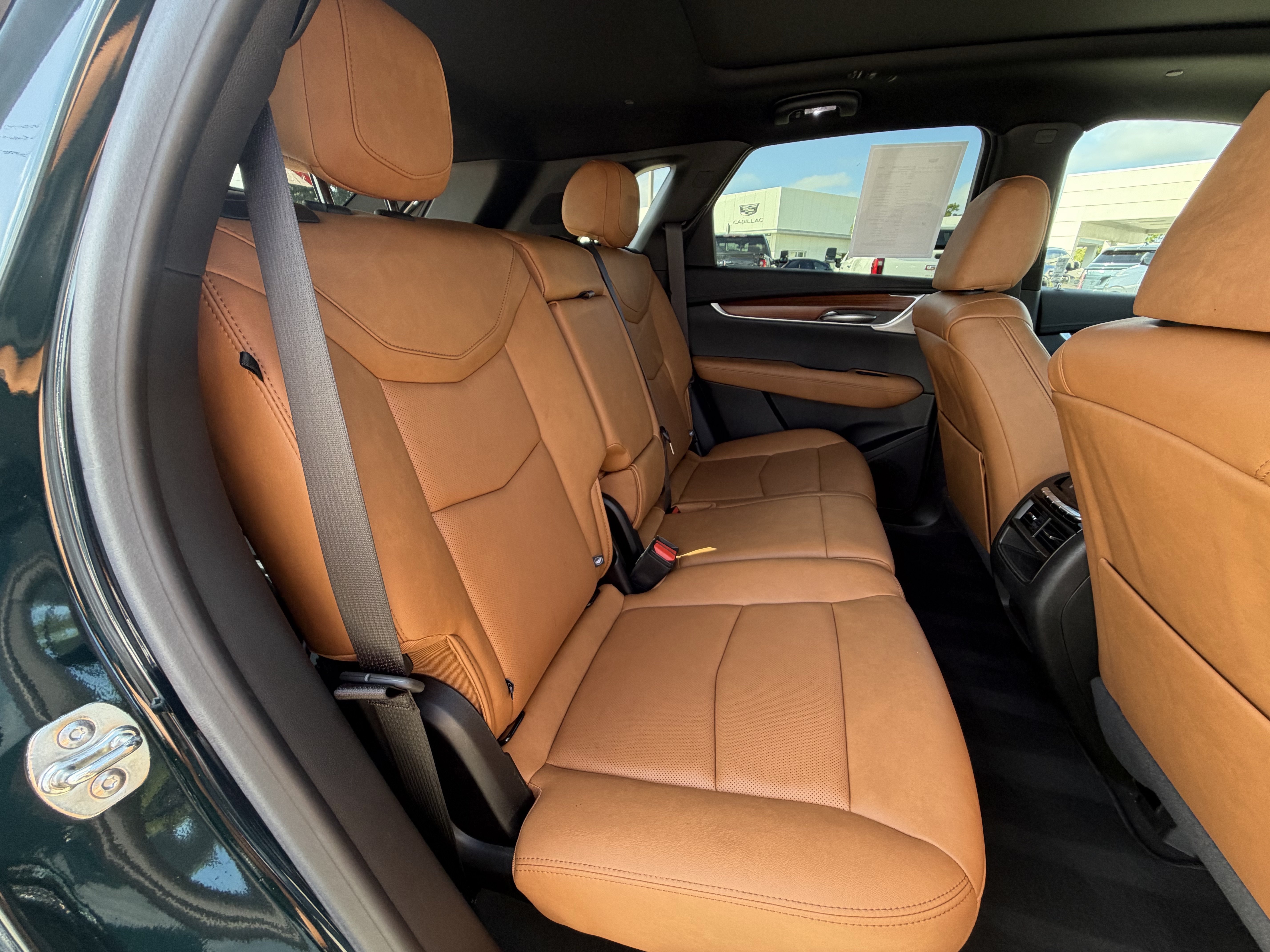 Certified 2024 Cadillac XT5 Premium Luxury w/ Technology Package FWD image 18