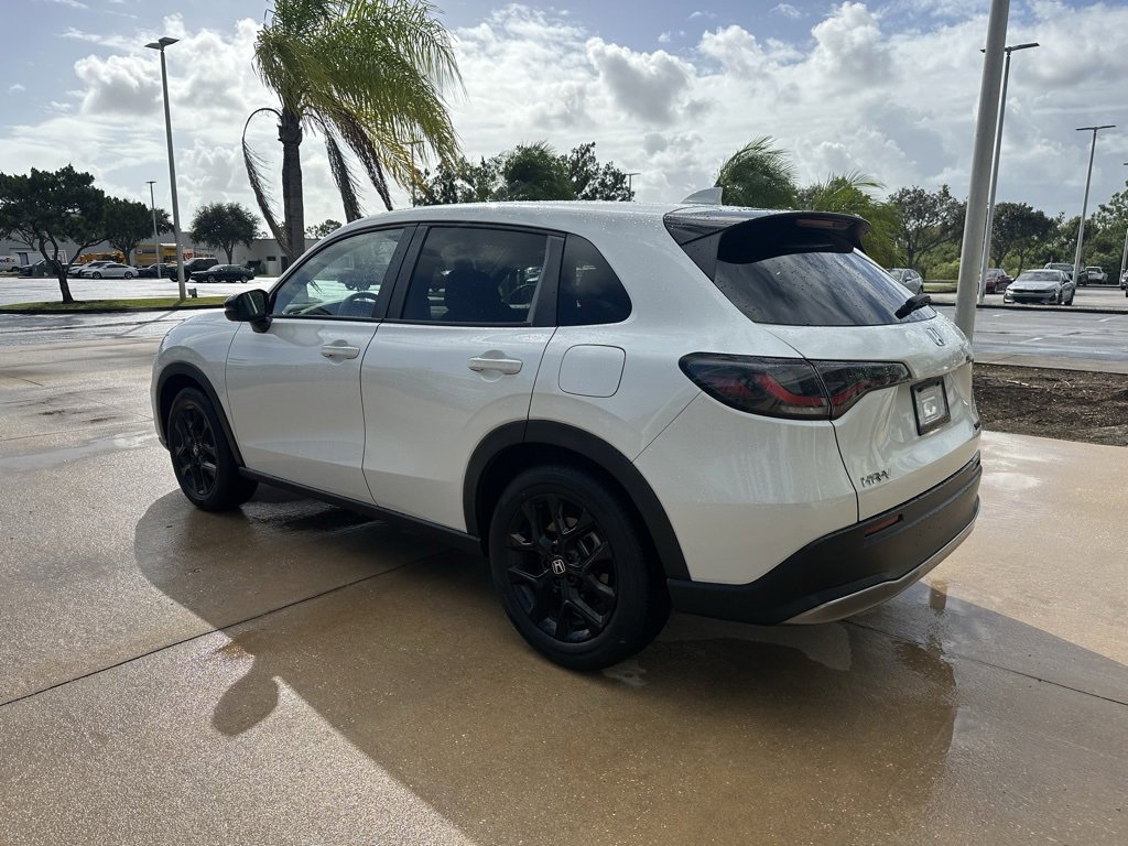 Certified 2023 Honda HR-V Sport image 6