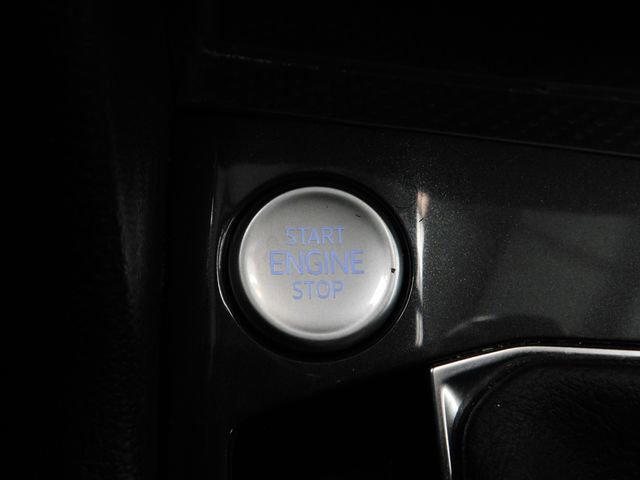 Used 2024 Volkswagen Tiguan SE image 29