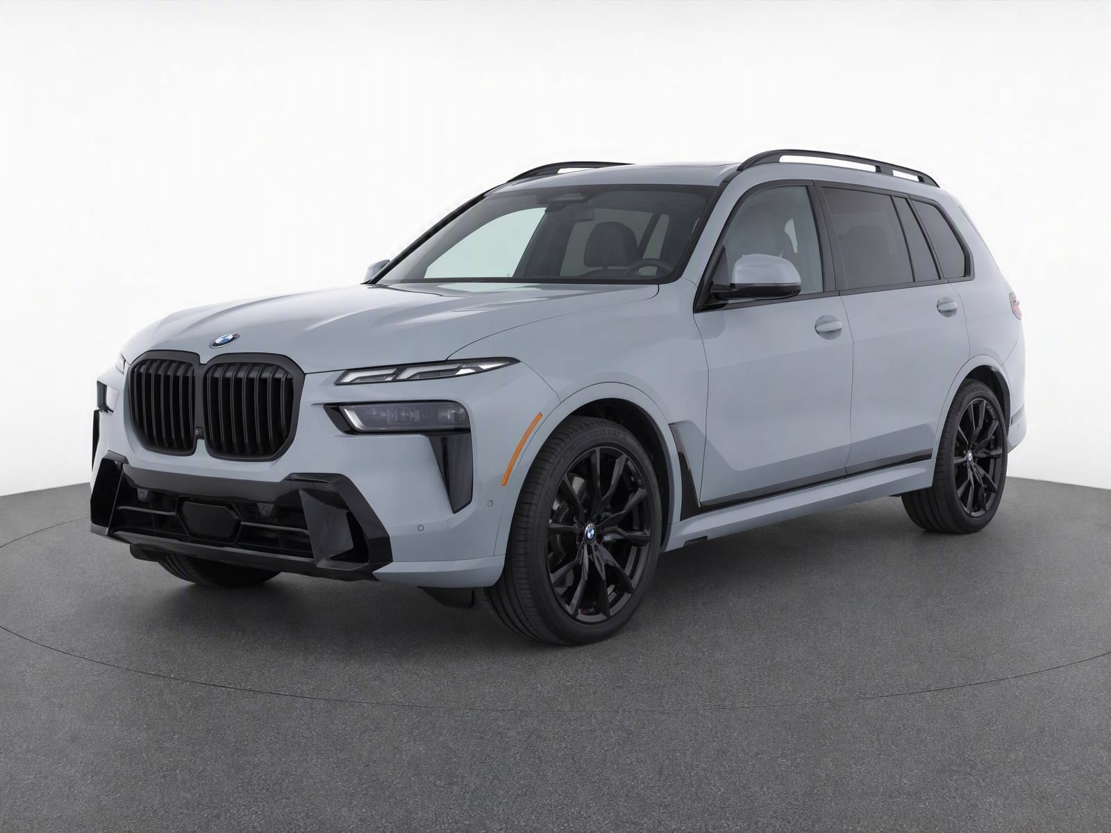 Certified 2025 BMW X7 xDrive40i w/ M Sport Package AWD/4WD image 2