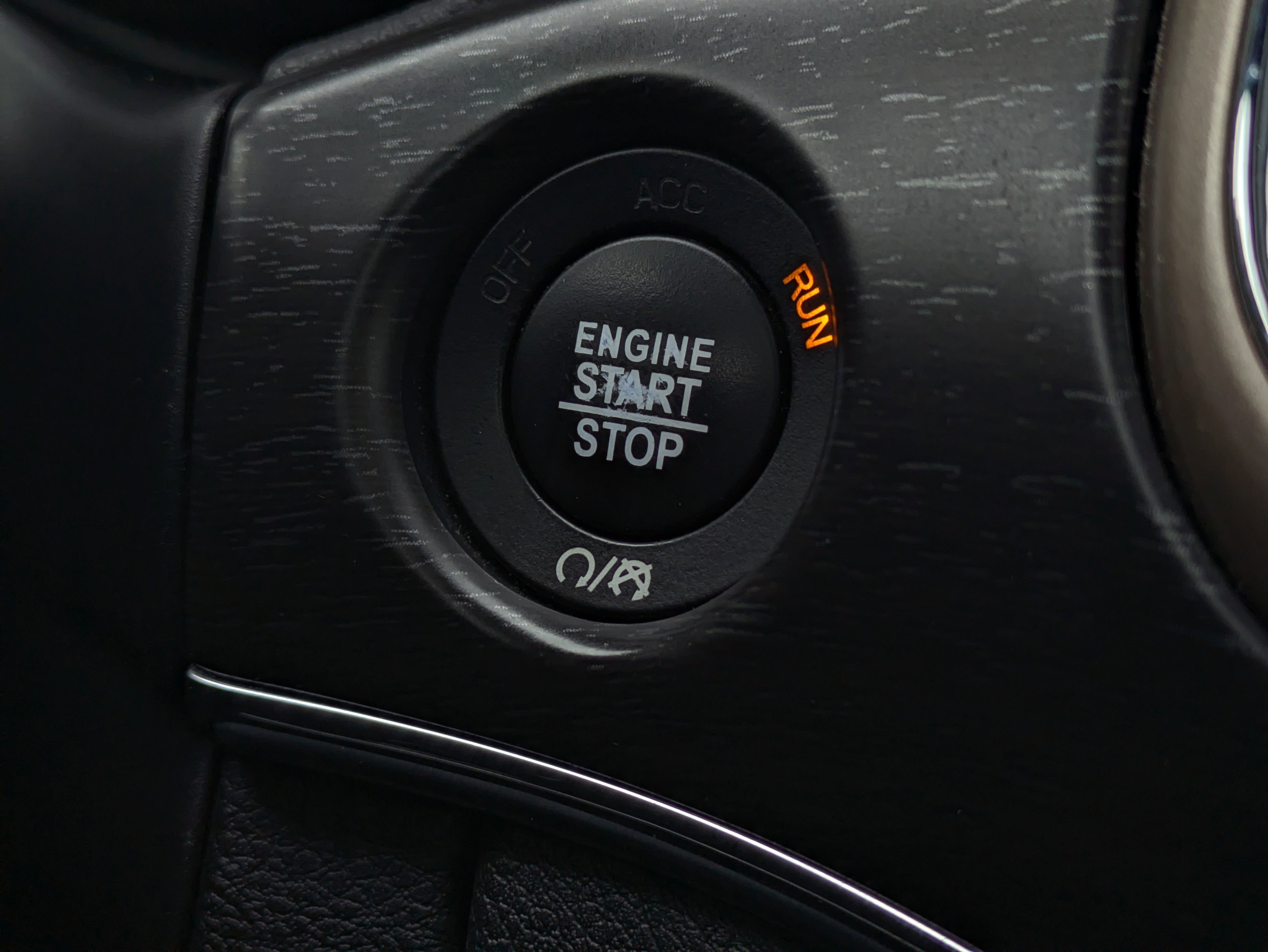 Used 2017 Jeep Grand Cherokee Limited image 35