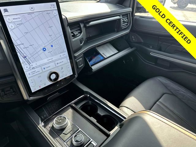 Certified 2023 Ford Expedition Max Platinum image 17