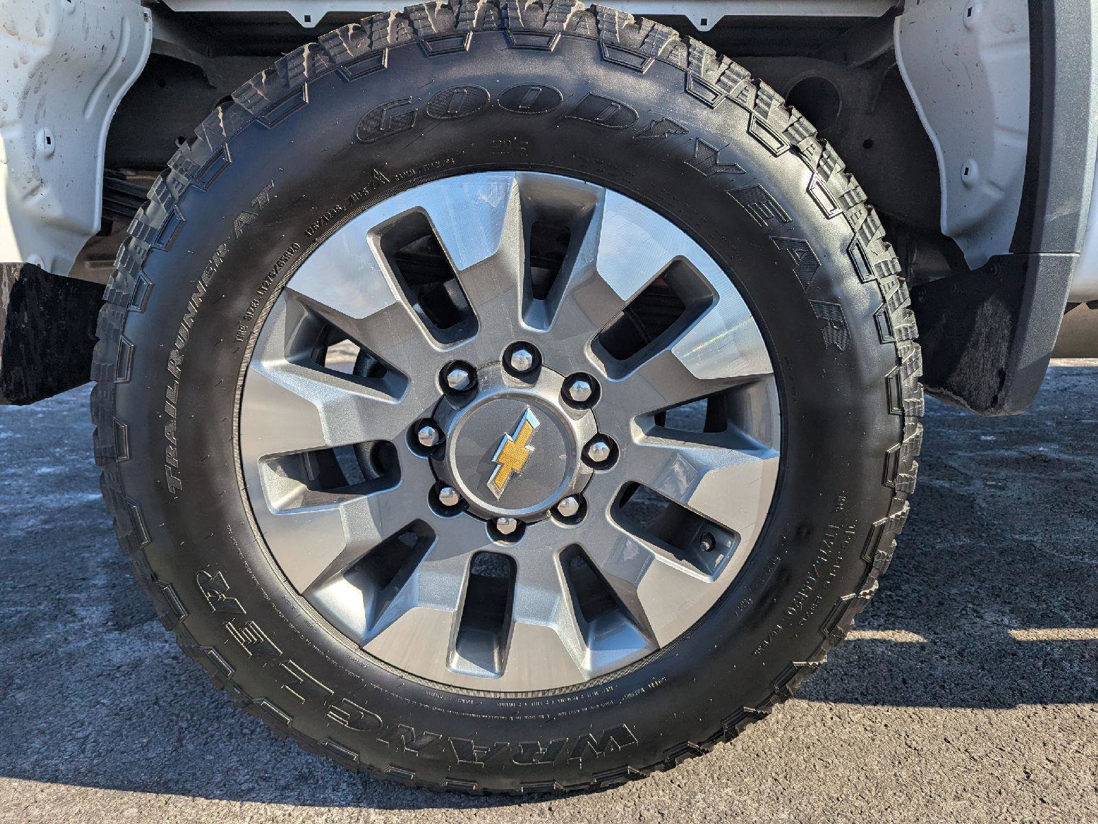 Certified 2025 Chevrolet Silverado 2500 Custom w/ Custom Convenience Package image 13