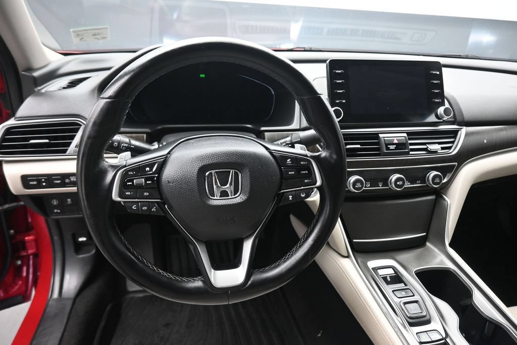 Used 2018 Honda Accord Touring image 15