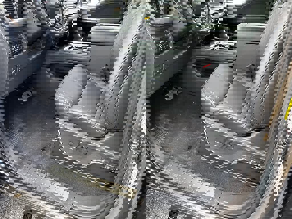New 2026 Ford F250 Platinum image 10