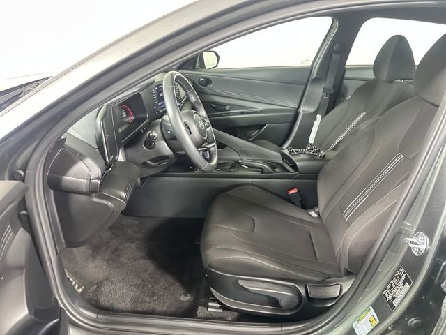 Certified 2025 Hyundai Elantra Sport image 11