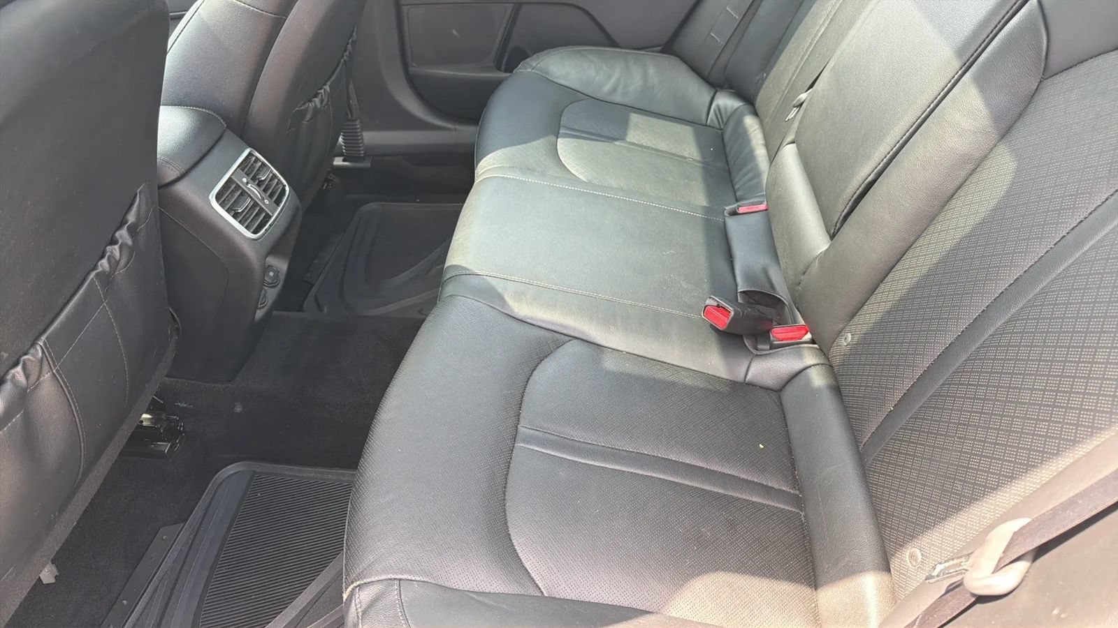 Used 2020 Kia Optima Premium FWD image 26