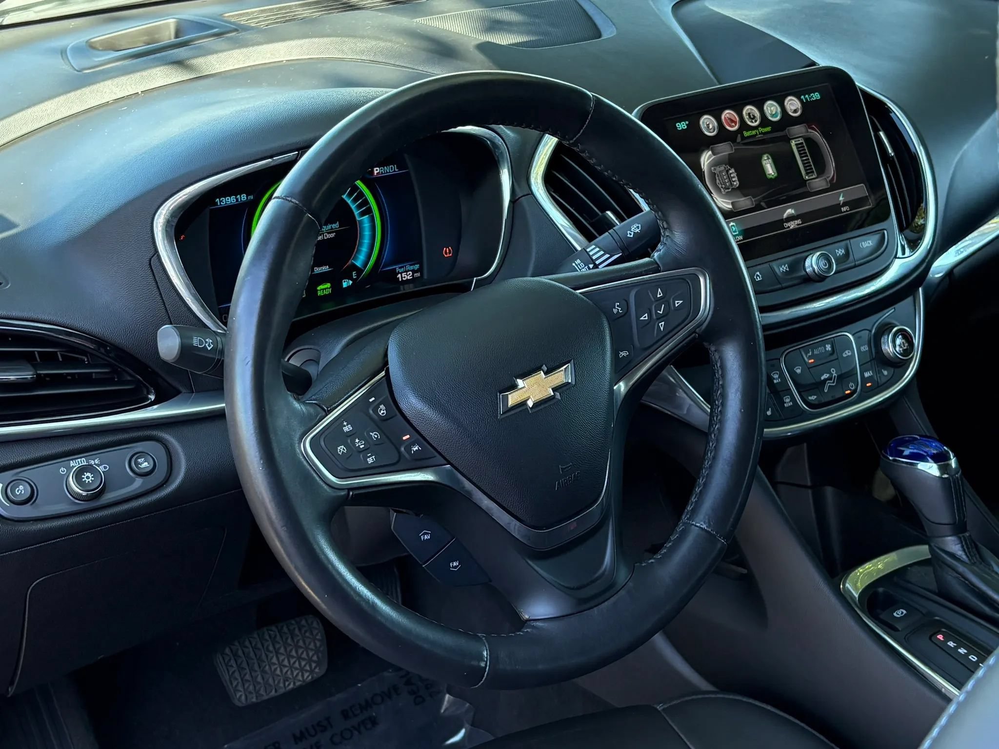 Used 2017 Chevrolet Volt Premier w/ Driver Confidence II Package FWD image 13