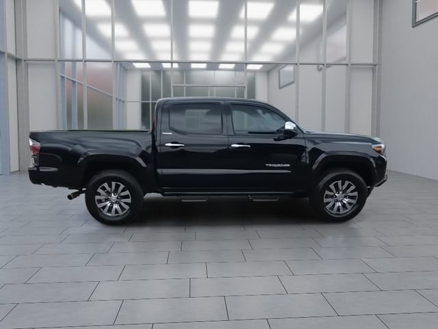 Used 2023 Toyota Tacoma Limited AWD/4WD image 9