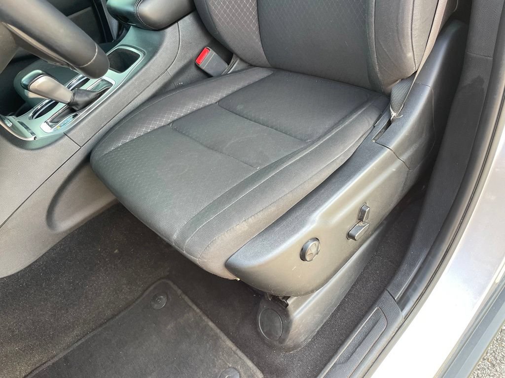 Used 2021 Jeep Grand Cherokee Laredo AWD/4WD image 24