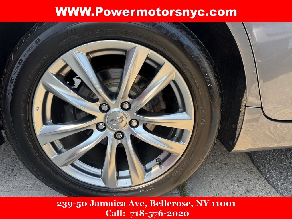 Used 2017 INFINITI Q70 3.7 AWD/4WD image 18