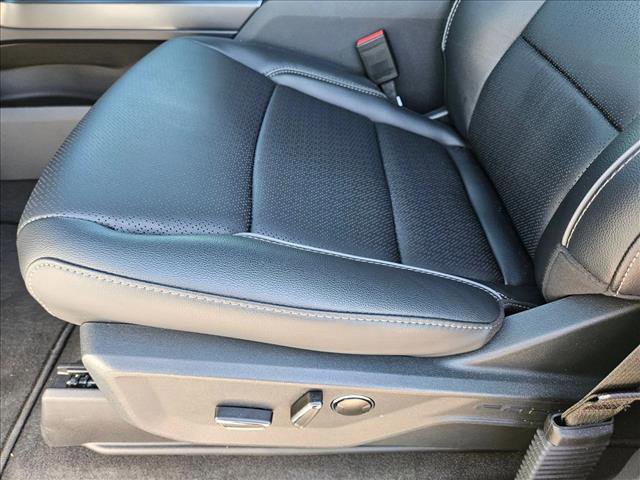 New 2026 Ford F150 Lariat w/ Equipment Group 502A High image 4