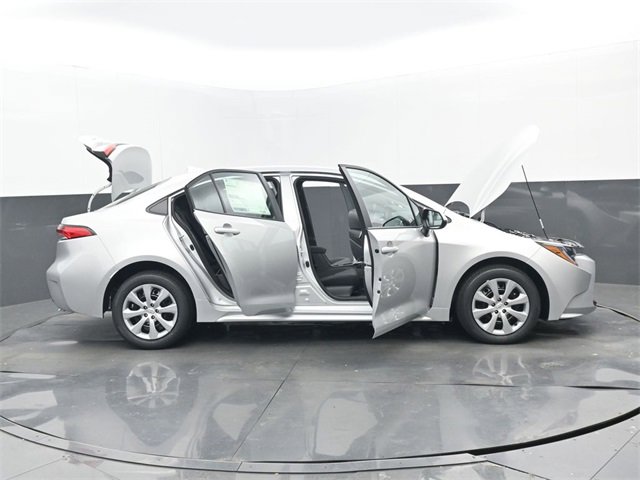 New 2026 Toyota Corolla LE image 30