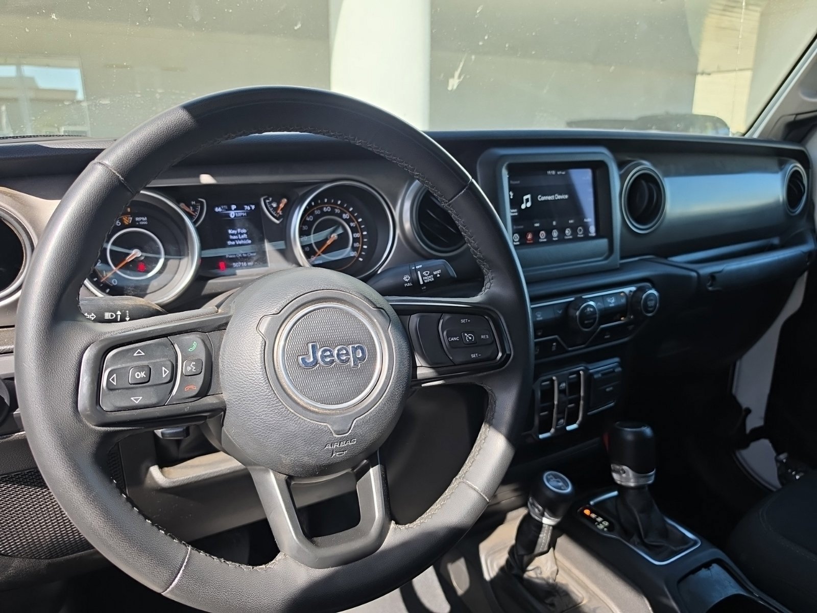 Used 2023 Jeep Gladiator Sport AWD/4WD image 6