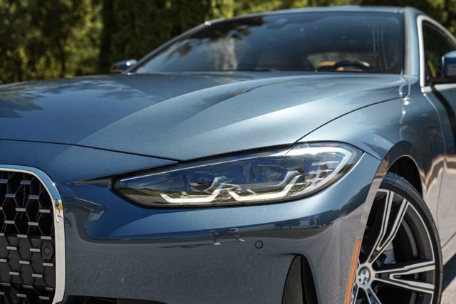 Used 2024 BMW 430i Coupe w/ Convenience Package RWD image 4