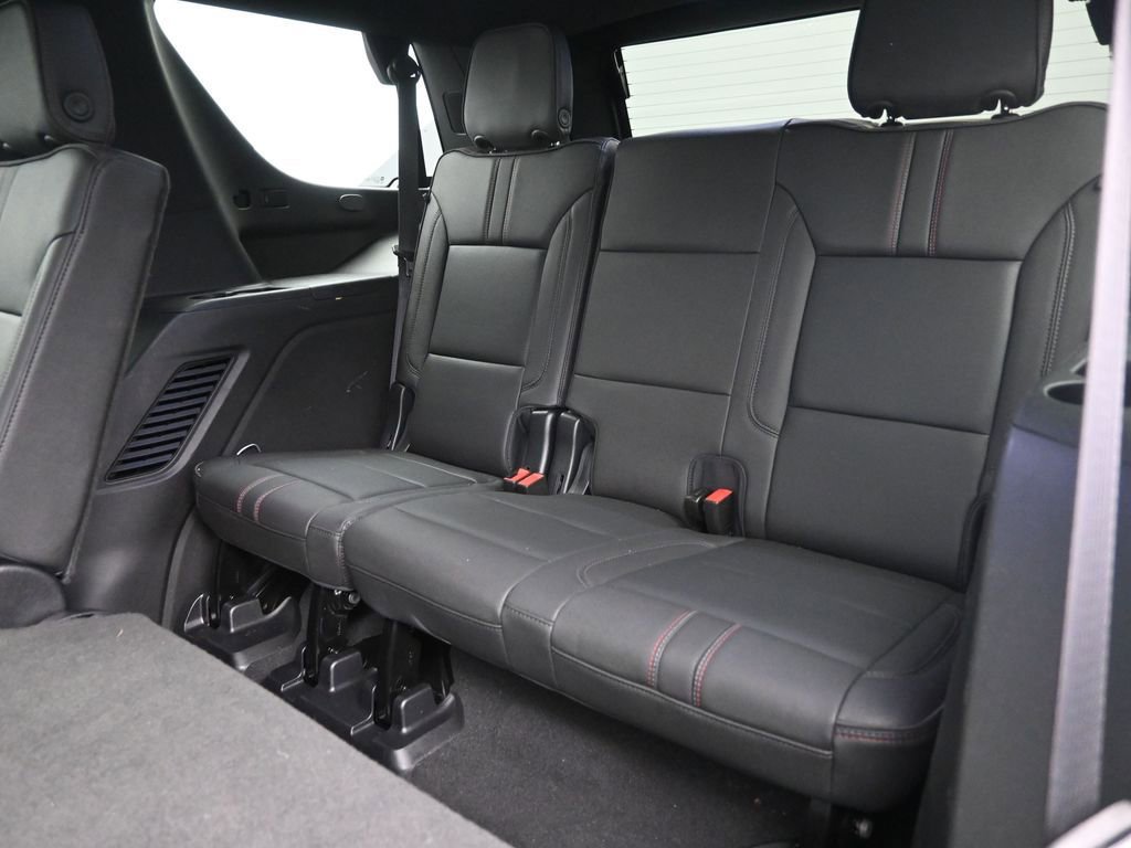 Used 2023 Chevrolet Tahoe RST RWD image 15