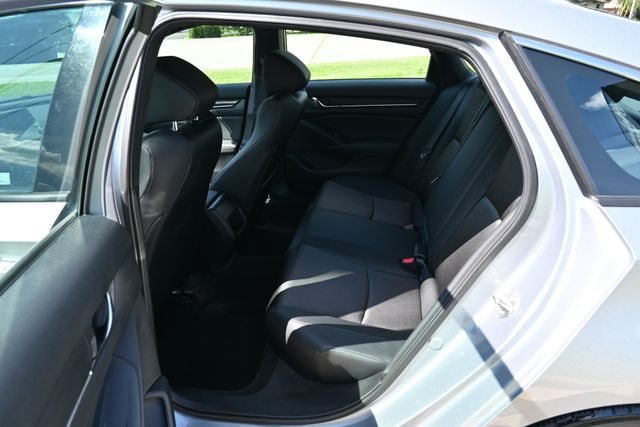 Used 2018 Honda Accord Sport image 24