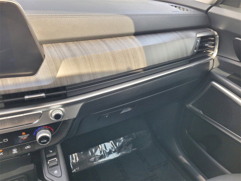 Used 2023 Kia Telluride EX image 29