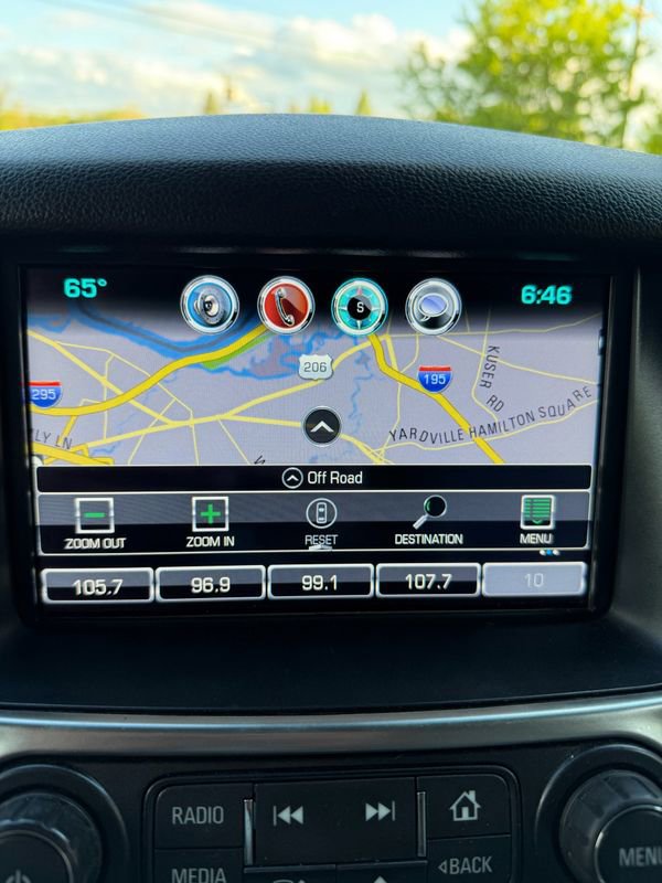 Used 2019 Chevrolet Suburban LT AWD/4WD image 19